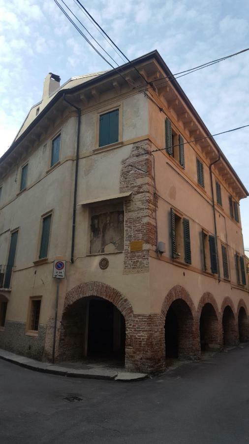 La Casa Sui Portici Apartment Verona Exterior photo